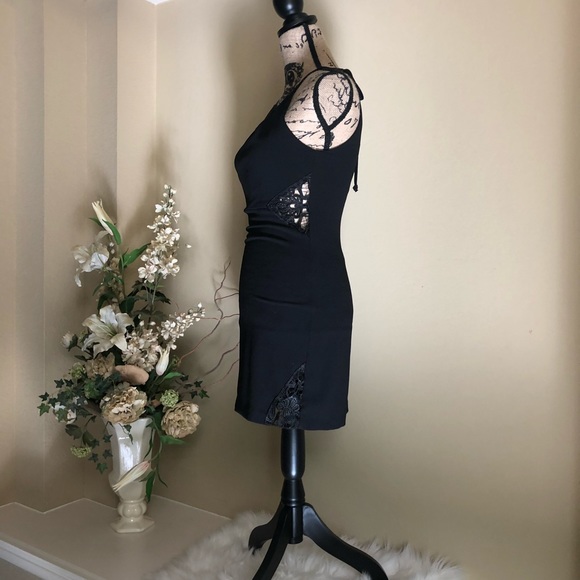 Black halter dress lace side size1 brand:Teeze me - Picture 2 of 8